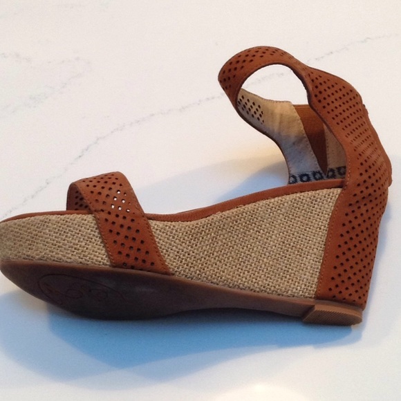 New wedge sandals suede and linen sz 7 - Picture 4 of 5